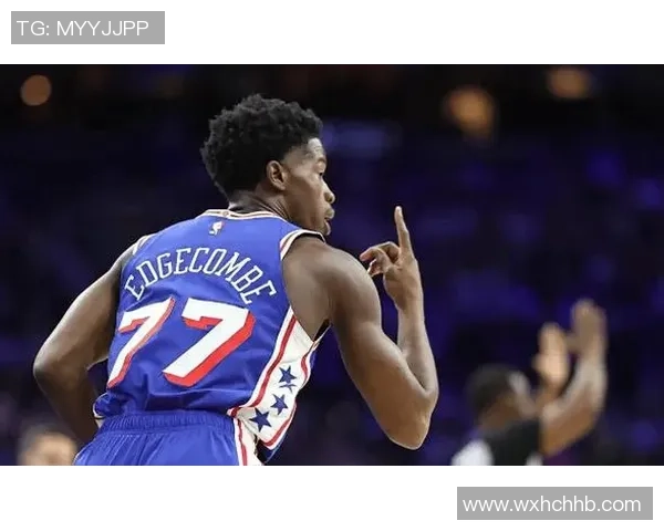 马克西埃奇库姆展现成熟稳定的比赛节奏控制能力 轻松应对对手压力 马克西埃奇库姆展现成熟稳定的比赛节奏控制能力 轻松应对对手压力